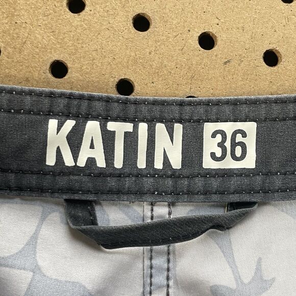 LNWOT Katin Board Shorts Swim Trunks Logo Button Fly Floral Beige Size 36 Men - Picture 6 of 10